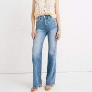 Madewell Tall 11" High-Rise Flare Jeans in Arbordale Wash 26